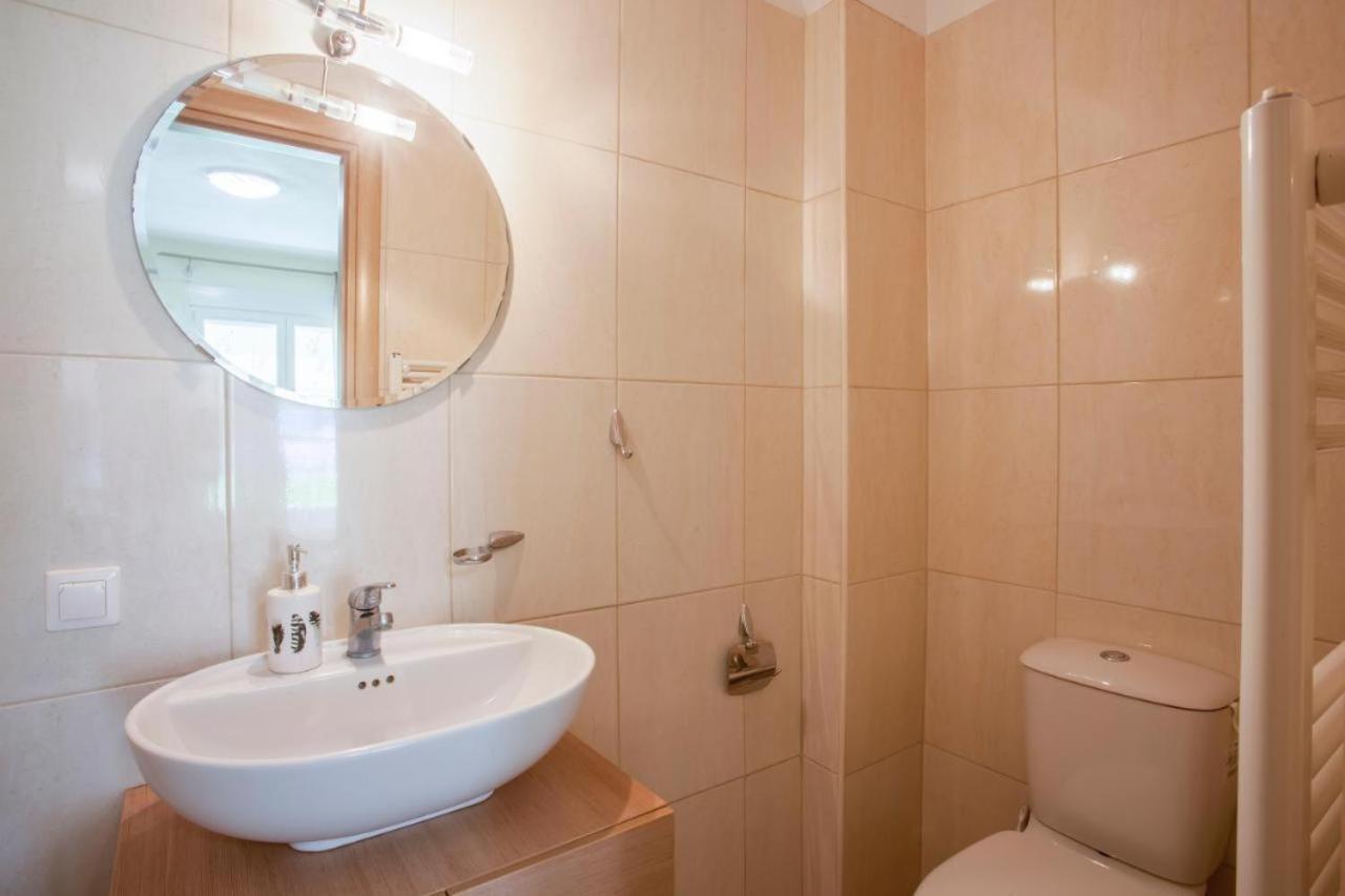 Sea La Vie Apartment Hanioti Bagian luar foto