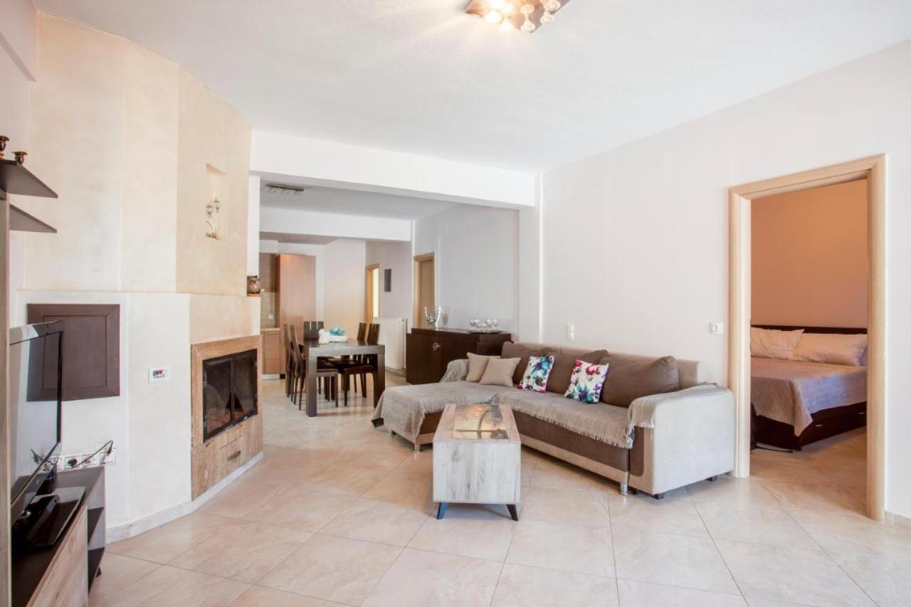 Sea La Vie Apartment Hanioti Bagian luar foto